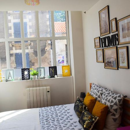 Logement Cozy Proche Du Centre-Ville Поатие Екстериор снимка